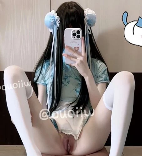 小池理奈(奈奈酱) 新作 [188订阅] 16分钟 Cos雷电芽衣+露脸睡衣 [2V-849MB]