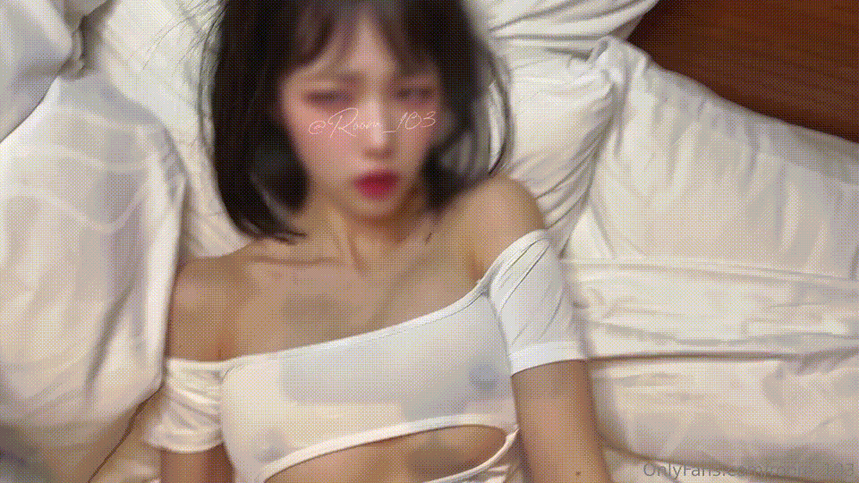 日本神颜美少女room 103 re3_chi10露脸啪啪视频合集-24