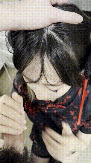 极品反差美女，白嫩露脸口交女上位女仆装太诱惑了-29