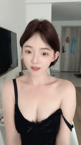 半糖【小樱花】高颜清纯嫩妹，粉嫩蝴蝶小穴水嫩多汁-4