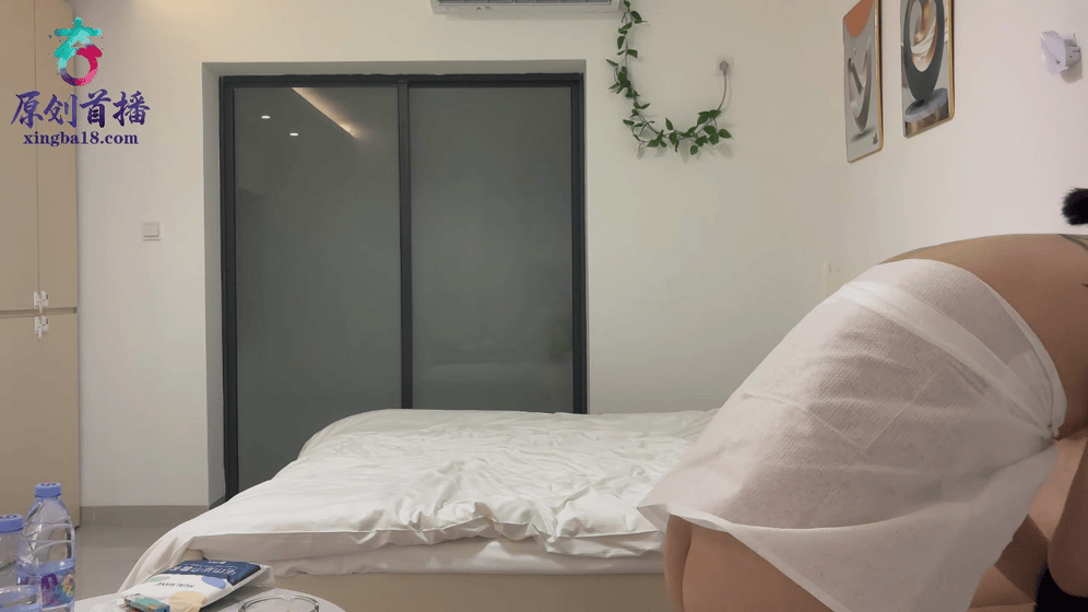 杏吧Up主【鹿逍遥】今天约了一个画着欧美妆气质女神-4